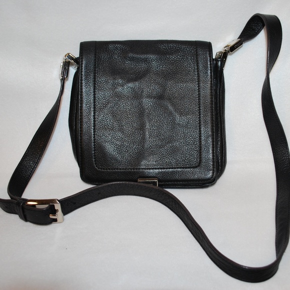 B. Makowsky Black Leather Crossbody bag - Picture 1 of 7